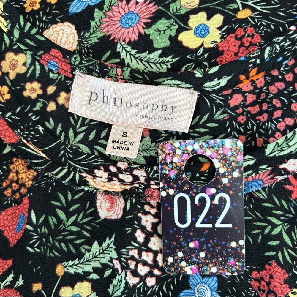 4/$20 Philosophy Floral Sleeveless Blouse Black Wildflower Print Tank Top Small - Picture 2 of 3